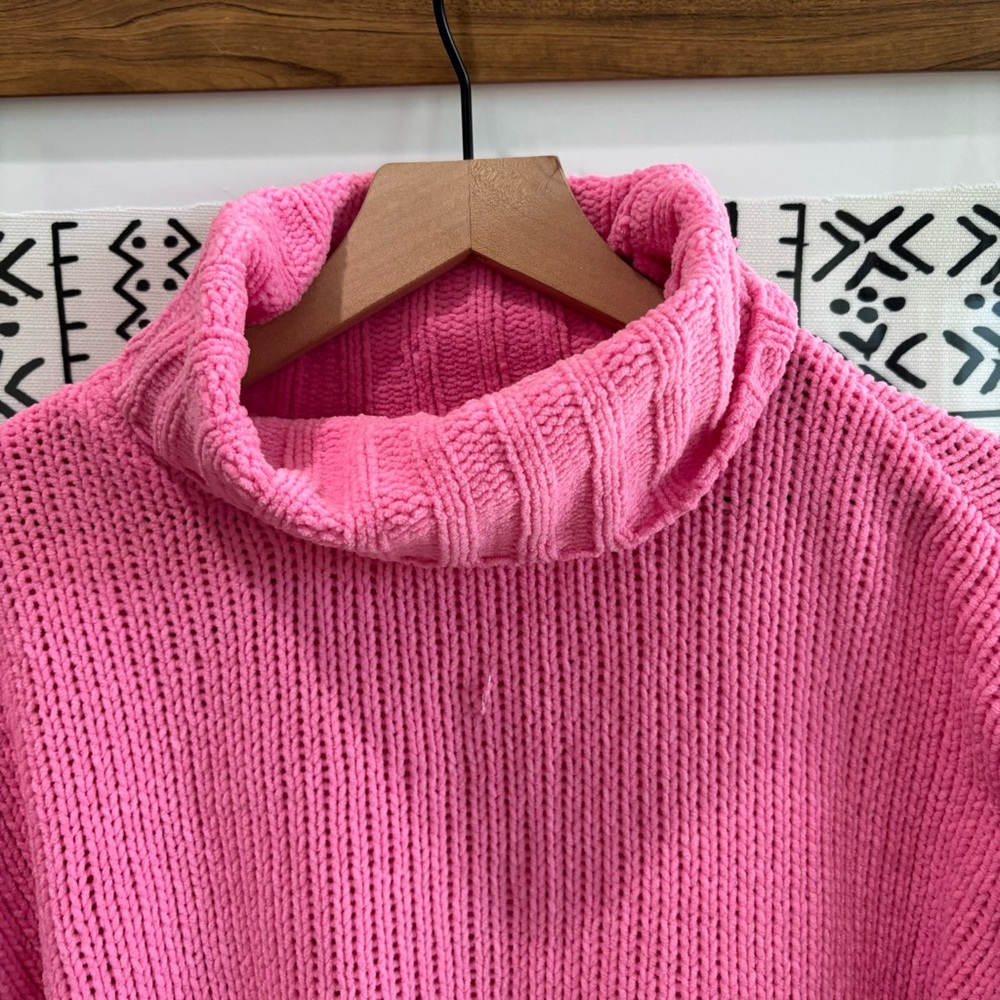 Aerie‎ Knit Mock Neck - Picture 2 of 7